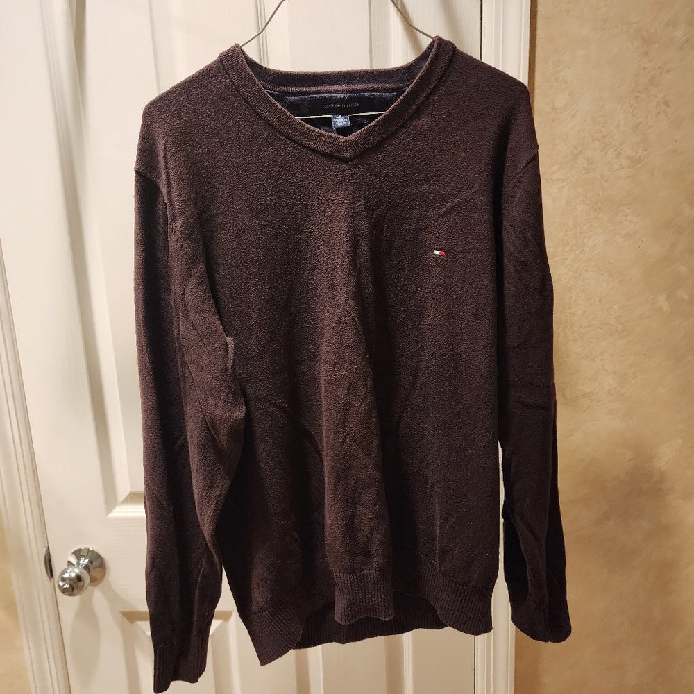 Tommy Hilfiger v-neck sweater in brown